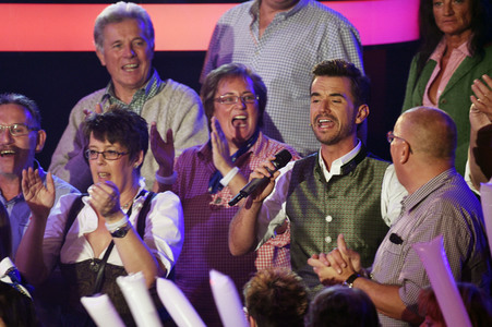 TV-Show 'Dirndl! Fertig! Los! Die Oktoberfestshow 2017' in München