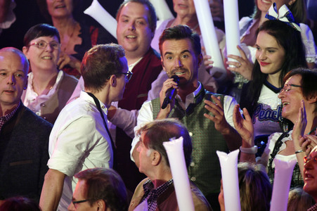 TV-Show 'Dirndl! Fertig! Los! Die Oktoberfestshow 2017' in München
