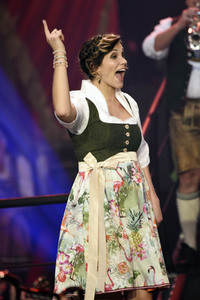 TV-Show 'Dirndl! Fertig! Los! Die Oktoberfestshow 2017' in München