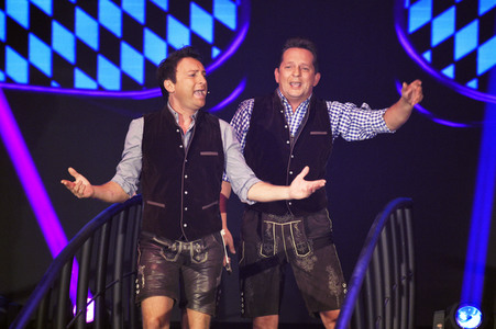 TV-Show 'Dirndl! Fertig! Los! Die Oktoberfestshow 2017' in München