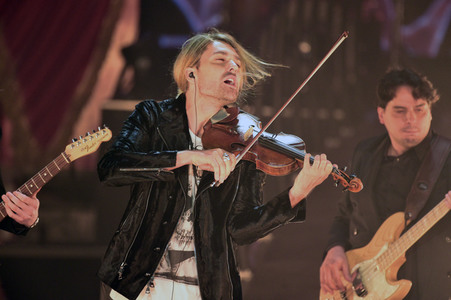 TV-Show 'Dirndl! Fertig! Los! Die Oktoberfestshow 2017' in München