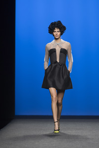 Alvarno y The 2nd Skin Co Fashion Show auf der Mercedes-Benz Fashion Week Madrid SS 2018