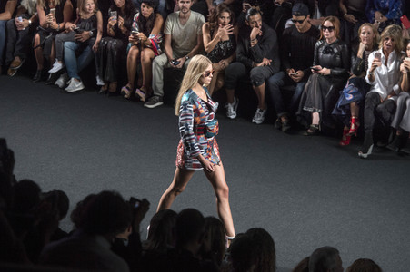 Custo Barcelona Fashion Show auf der Mercedes-Benz Fashion Week Madrid SS 2018