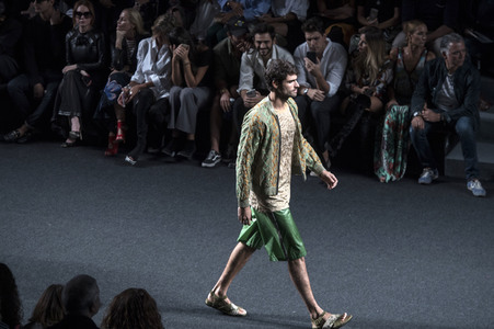 Custo Barcelona Fashion Show auf der Mercedes-Benz Fashion Week Madrid SS 2018