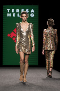 Teresa Helbig Fashion Show auf der Mercedes-Benz Fashion Week Madrid SS 2018