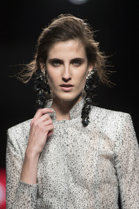 Teresa Helbig Fashion Show auf der Mercedes-Benz Fashion Week Madrid SS 2018