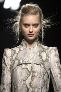 Teresa Helbig Fashion Show auf der Mercedes-Benz Fashion Week Madrid SS 2018