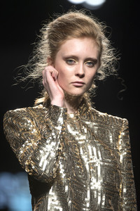 Teresa Helbig Fashion Show auf der Mercedes-Benz Fashion Week Madrid SS 2018