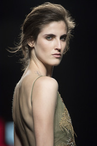 Teresa Helbig Fashion Show auf der Mercedes-Benz Fashion Week Madrid SS 2018