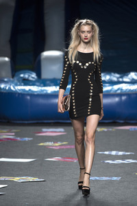 Maya Hansen Fashion Show auf der Mercedes-Benz Fashion Week Madrid SS 2018