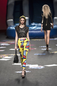 Maya Hansen Fashion Show auf der Mercedes-Benz Fashion Week Madrid SS 2018