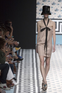 Jorge Vazquez Fashion Show auf der Mercedes-Benz Fashion Week Madrid SS 2018