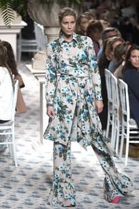 Jorge Vazquez Fashion Show auf der Mercedes-Benz Fashion Week Madrid SS 2018