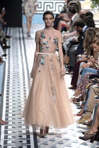 Jorge Vazquez Fashion Show auf der Mercedes-Benz Fashion Week Madrid SS 2018