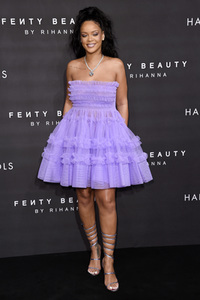 Präsentation der Beauty-Kollektion 'Fenty Beauty by Rihanna' in London