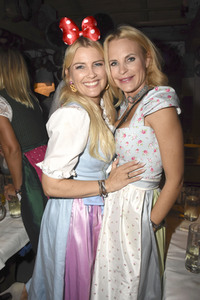 Blond Wiesn beim Oktoberfest 2017 in München