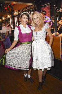 2. Charity Lunch zugunsten von 'Frohes Herz e.V.' beim Oktoberfest 2017 in München