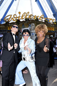 Photocall zur Muscial-Tournee mit Tina Turner, Elvis und Falco auf dem Oktoberfest in München