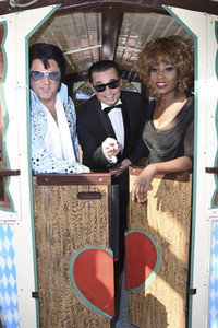 Photocall zur Muscial-Tournee mit Tina Turner, Elvis und Falco auf dem Oktoberfest in München
