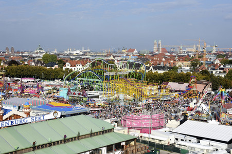 Photocall zur Muscial-Tournee mit Tina Turner, Elvis und Falco auf dem Oktoberfest in München