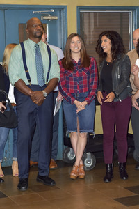 Celebration am Set zur 99. Episode 'Brooklyn Nine-Nine' in Studio City