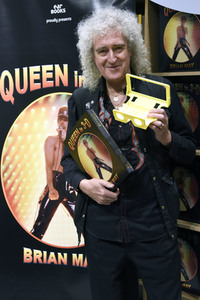 Brian May auf der Frankfurter Buchmesse 2017