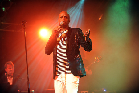 Konzert von Yared Dibaba und den Schlickrutschern in Hamburg
