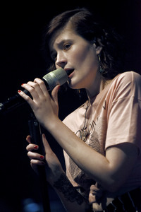 Madeline Juno live in Hannover