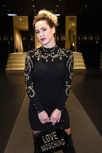 Store-Opening 'Red Carpet Ready' by Shan Rahimkhan in Berlin