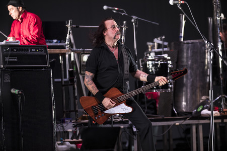 Konzert von Einstürzende Neubauten in Duisburg