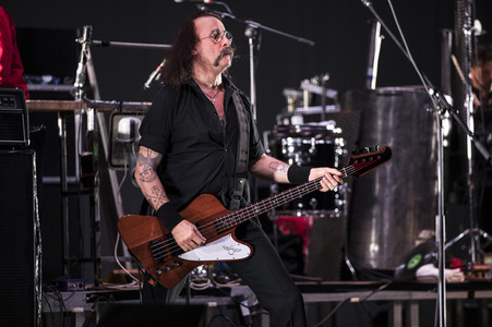 Konzert von Einstürzende Neubauten in Duisburg