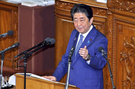 Plenarsitzung mit Shinzo Abe  in Tokio