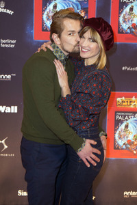 Weltpremiere 'Spiel mit der Zeit' in Berlin