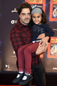 Weltpremiere 'Spiel mit der Zeit' in Berlin