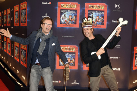 Weltpremiere 'Spiel mit der Zeit' in Berlin