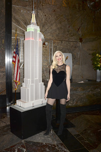 Empire State Building Lighting Ceremony mit Gwen Stefani in New York