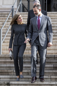 Letizia und Felipe von Spanien bei der Biblioteca Nacional in Madrid
