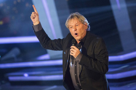TV-Show 'Die Schlager des Jahres - Die große Show der Schlager, Stars und Storys 2017' in Suhl