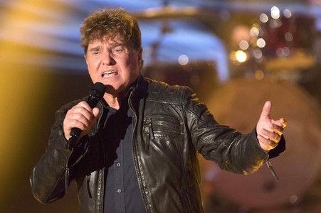 TV-Show 'Die Schlager des Jahres - Die große Show der Schlager, Stars und Storys 2017' in Suhl