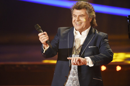 TV-Show 'Die Schlager des Jahres - Die große Show der Schlager, Stars und Storys 2017' in Suhl