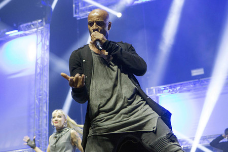 Die Mega 90er Live - Das Party-Festival-Konzert in Hamburg