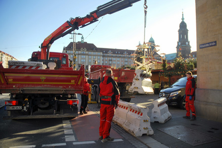 Sicherheitsmaßnahmen beim Striezelmarkt in Dresden