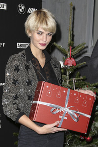Lena Gerckes Christmas Dinner Party 2017 in Hamburg