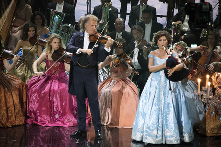 TV-Show 'Heiligabend mit Carmen Nebel' 2017 in München
