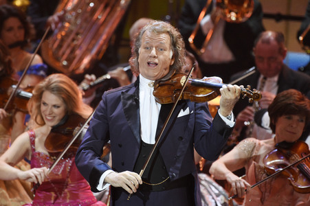 TV-Show 'Heiligabend mit Carmen Nebel' 2017 in München
