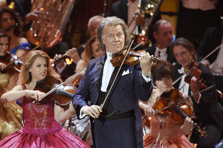 TV-Show 'Heiligabend mit Carmen Nebel' 2017 in München