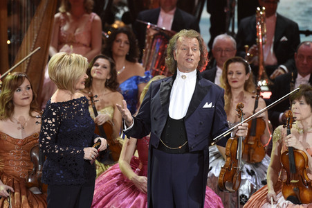 TV-Show 'Heiligabend mit Carmen Nebel' 2017 in München