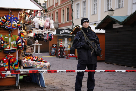 Sprengstofffund auf Weihnachtsmarkt in Potsdam