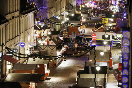 Sprengstofffund auf Weihnachtsmarkt in Potsdam