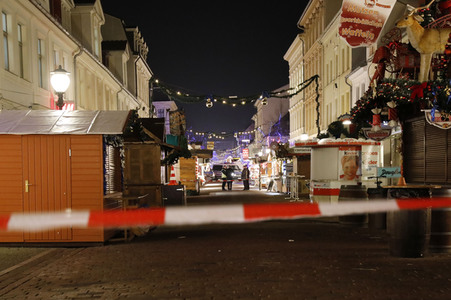 Sprengstofffund auf Weihnachtsmarkt in Potsdam